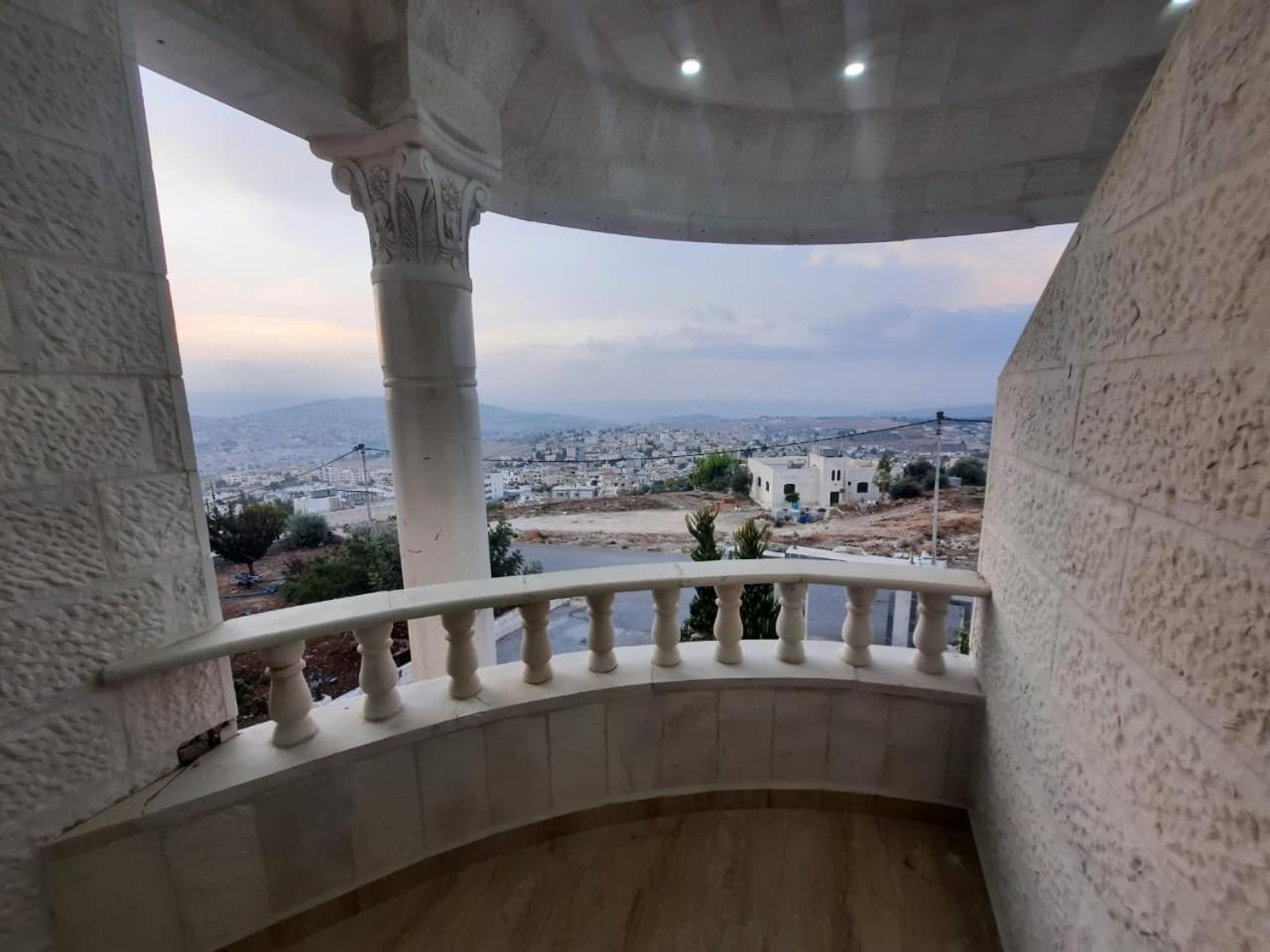 Lotus Housing For Furnished Apartments Jarash Værelse billede